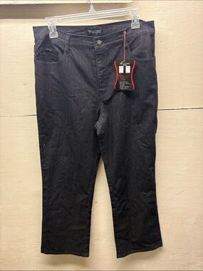 Simon Chang Women's Straight Leg Jeans in Black